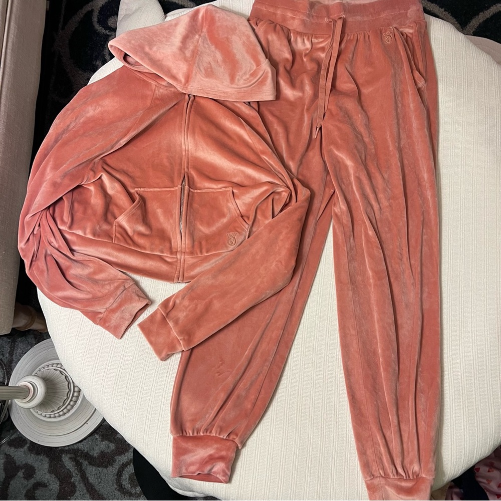 Victoria’s Secret On Point velour coral pink track suit XS S